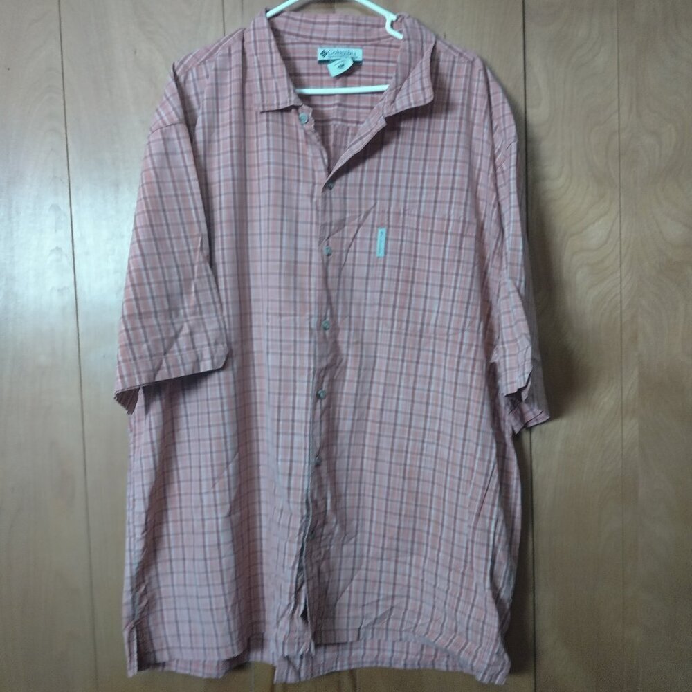 Columbia Men's XXL Short Sleeve Plaid Button Front Shirt With Pocket Outdoor